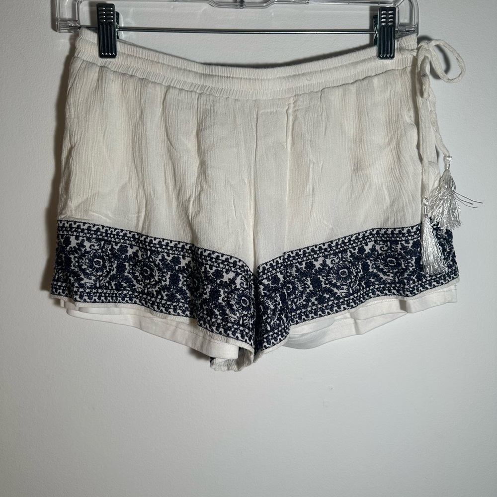 Solitaire Swim Embroidered White and Black Women's Shorts